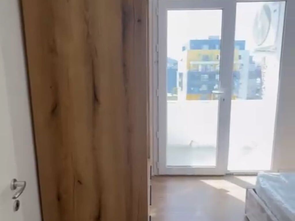 JEPET ME QIRA APARTAMENT 3+1 ,FUSHA E AVIACIONIT, TIRANË
