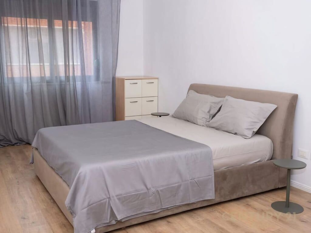 Për Shitje: Apartament Modern 3+1 me Pamje në Rr. Barrikadave, Tiranë