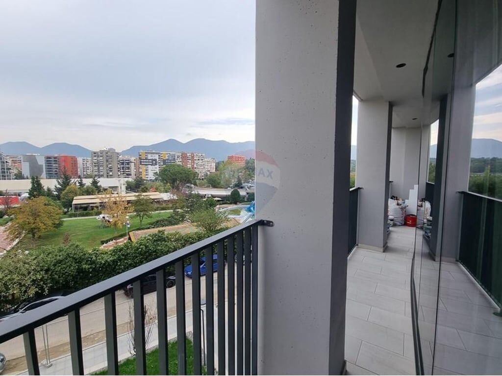 APARTAMENT 2+1+PARKIM PER QIRA TE LAKE VIEW 1500€