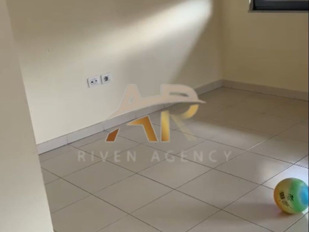 Jepet apartament me qera 1+1 Astir