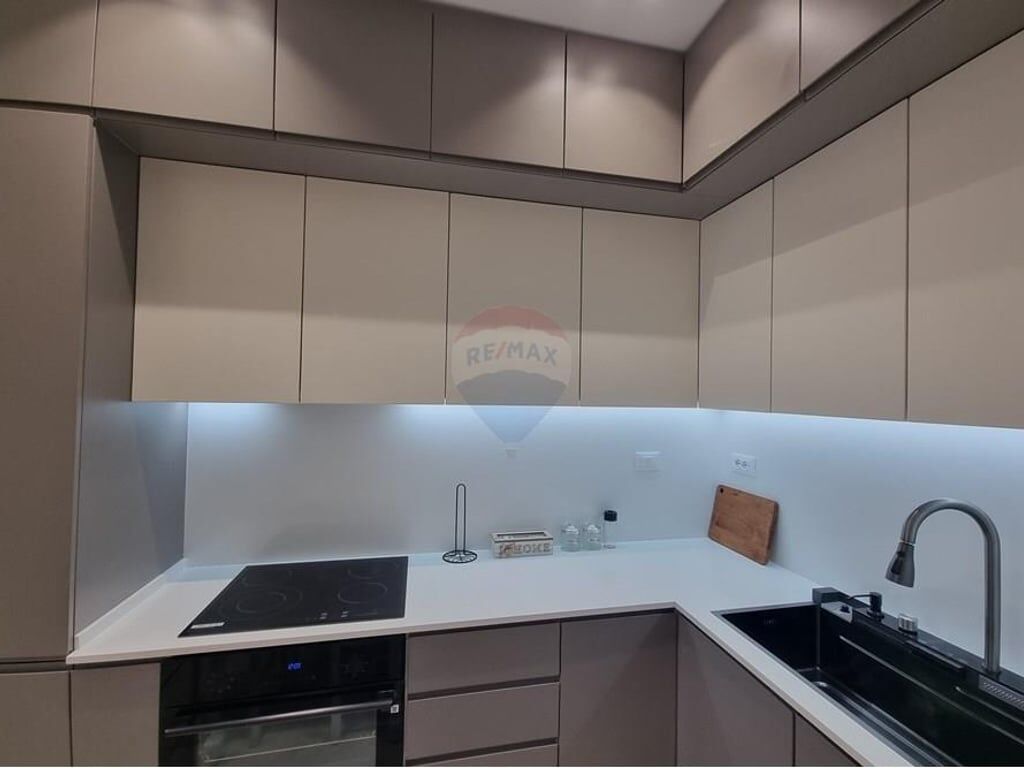 APARTAMENT 2+1+PARKIM PER QIRA TE LAKE VIEW 1500€
