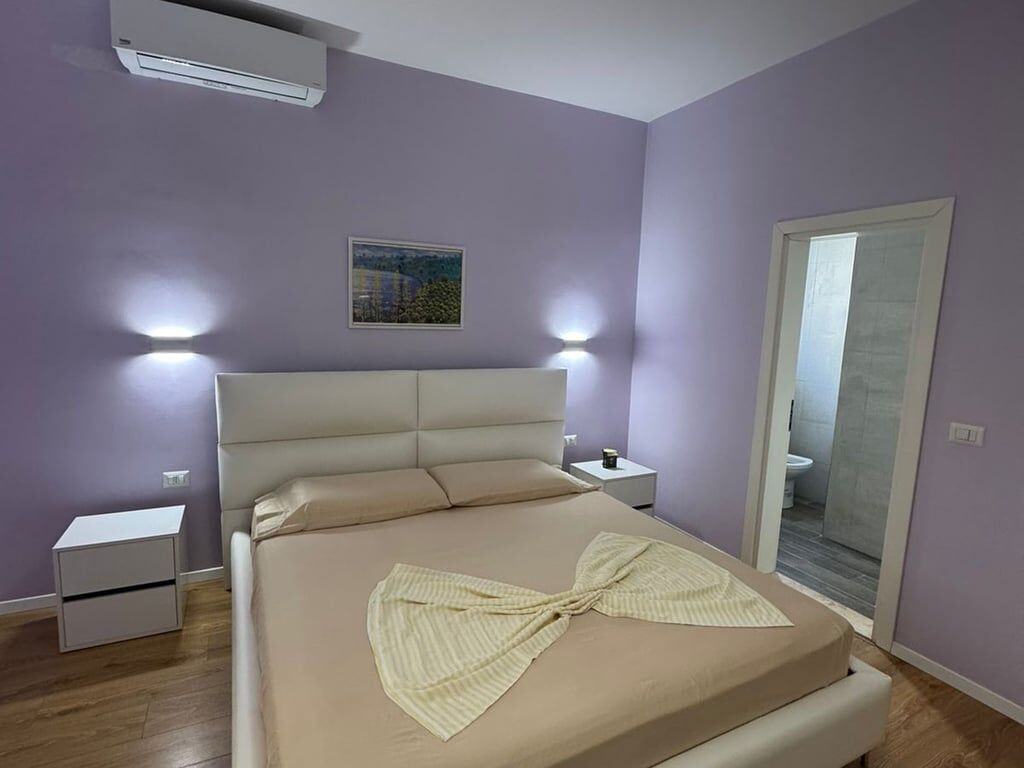 IN AFFITTO APPARTAMENTO 2+1+2 BAGNI +2 BALCONI, VICINO ALL'OSPEDALE NENE TEREZA, TIRANA