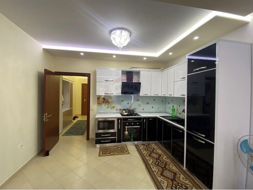 Ofrohet apartament 2+1+2 me qira .