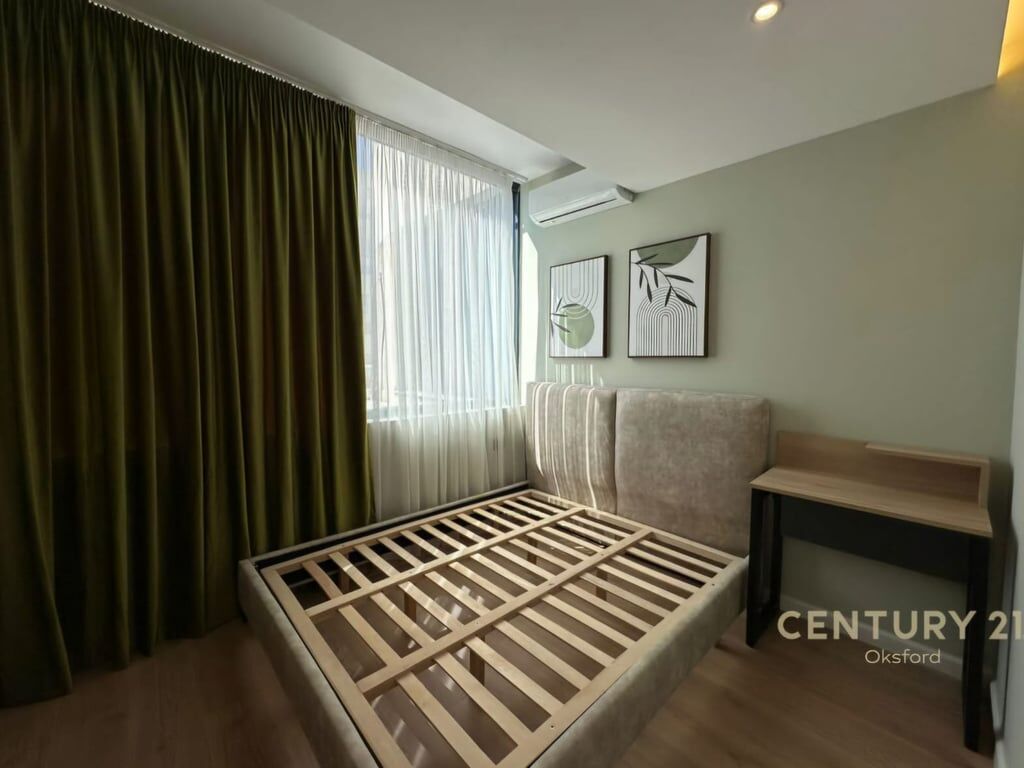 Shitet Apartament 1+1 pranë Pazarit të Ri