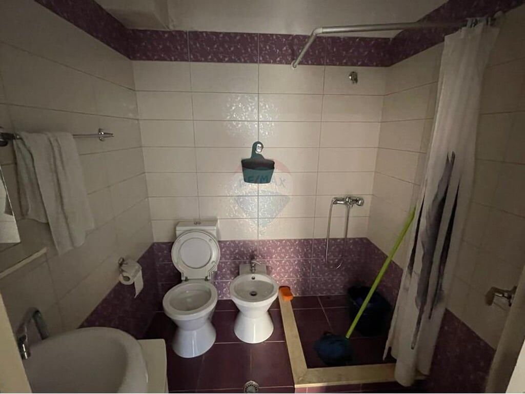 APARTAMENT 3+1+2 PER SHITJE NE BLLOK
