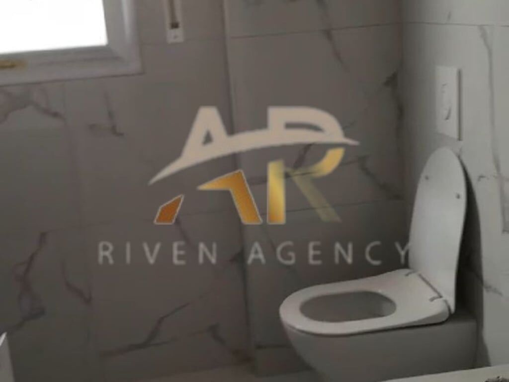Jepet me qera apartament 2+1 Kopshti Botanik