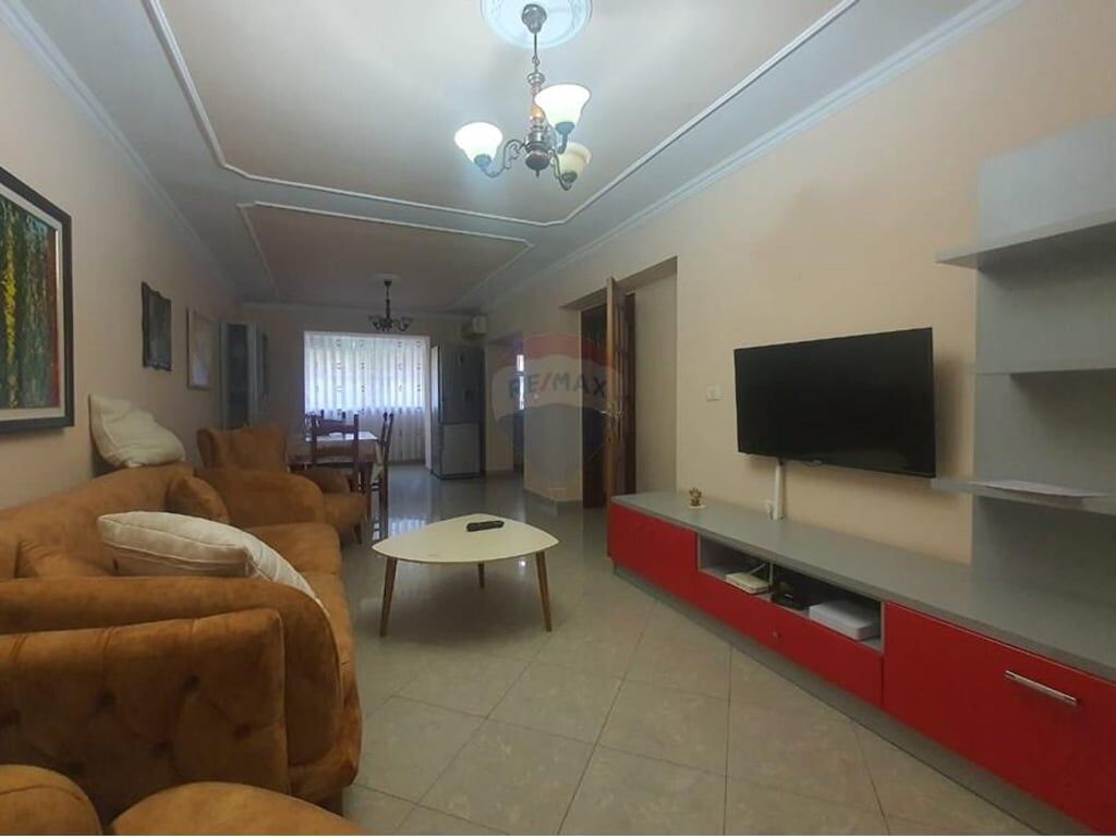 Apartament 2+1 me Qira pran Vasil Shantos 600€