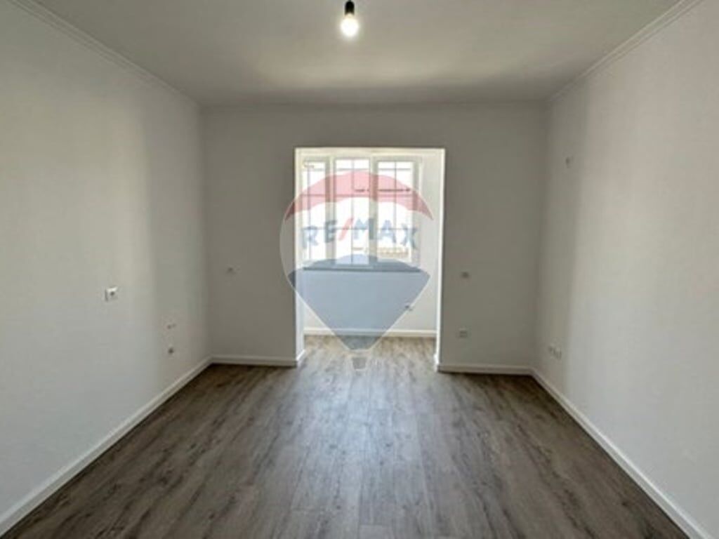 APARTAMENT 3+1 ME QIRA NE BLLOK