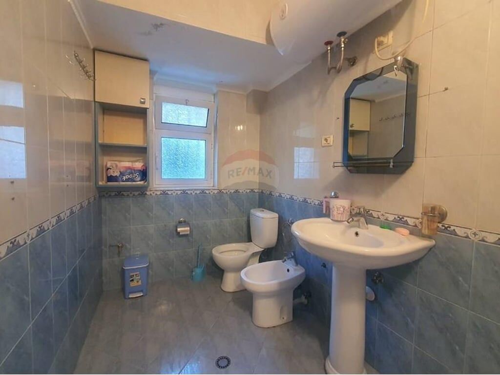 Apartament 2+1 me Qira pran Vasil Shantos 600€