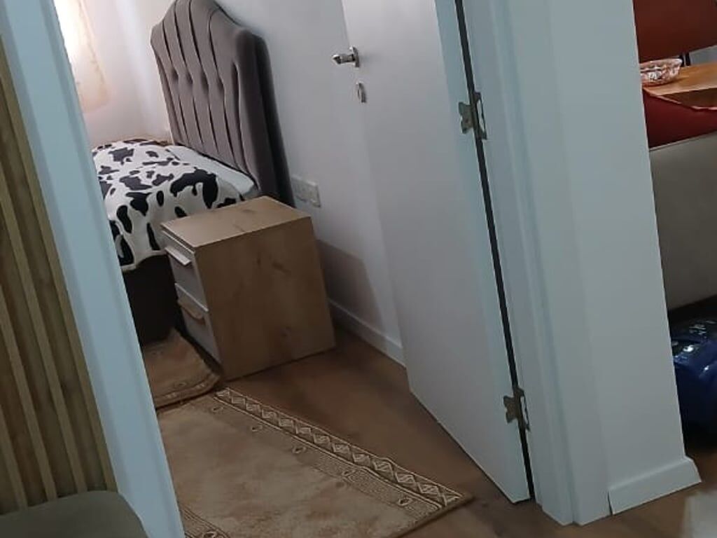 1+1 per qira afer 21 Dhjetorit, Kompleksi Star