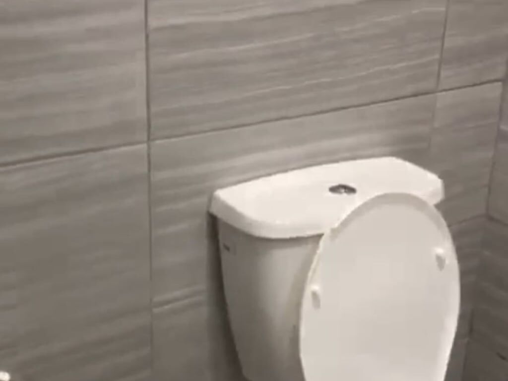 Jepet me qera Apartamenti 2+1+2,Astir prane Hotel Marinaj 450 mije leke
