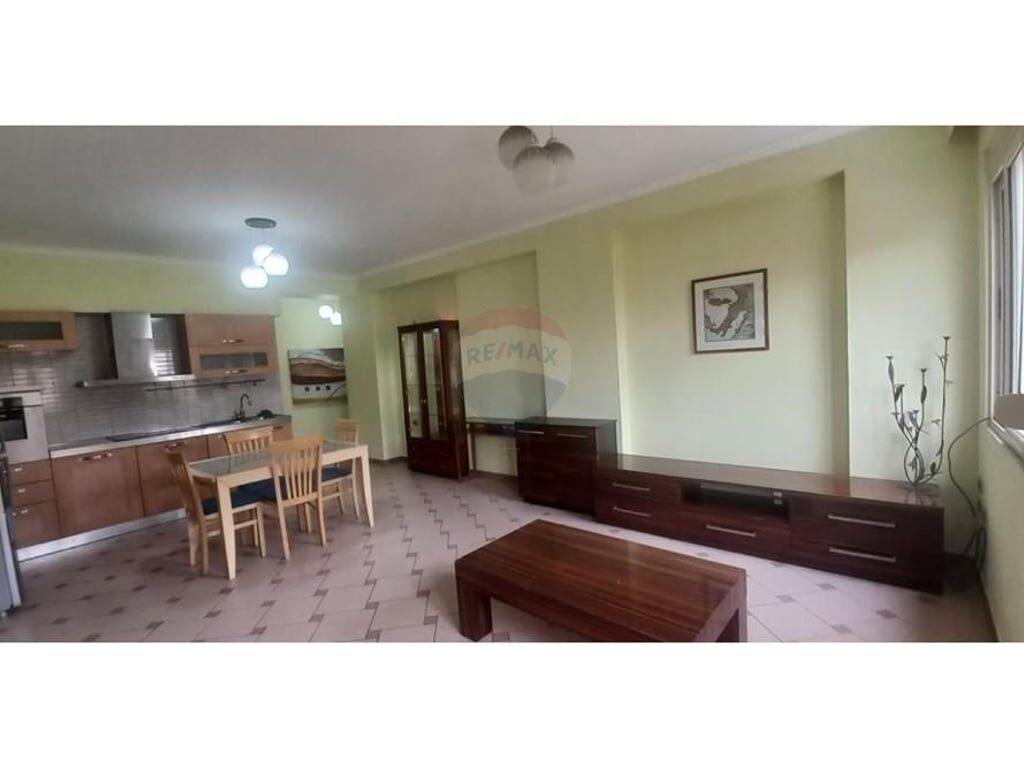 Jepet me qera apartament 2+1