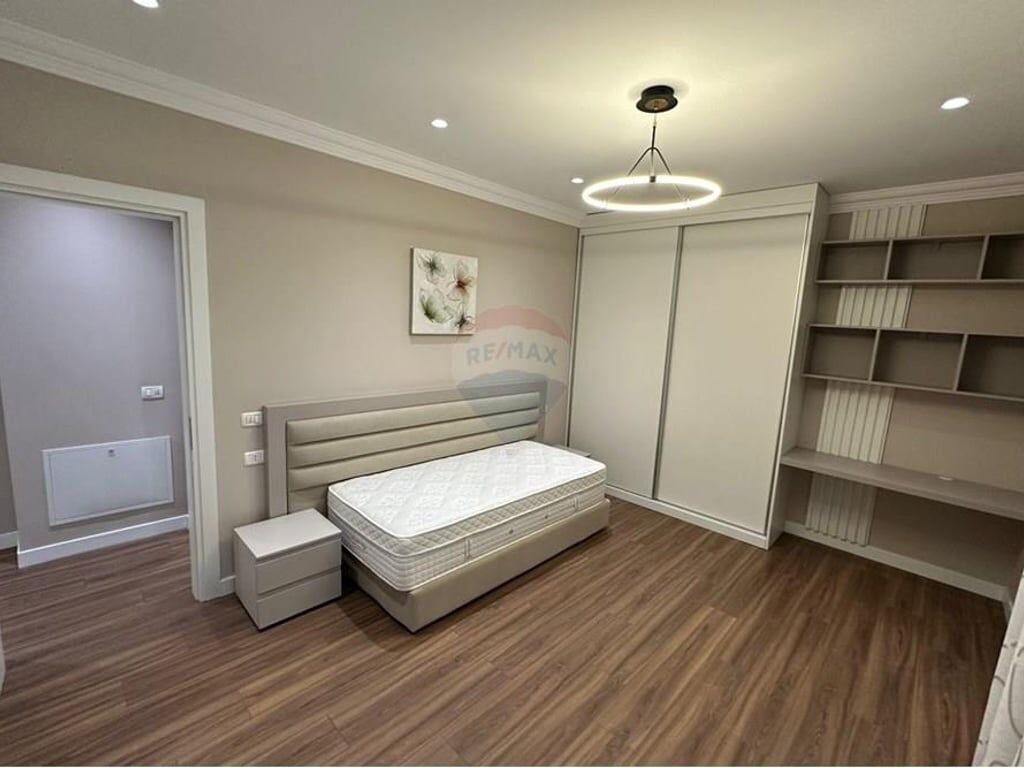 Jepet me qera apartament 3+1+2+2