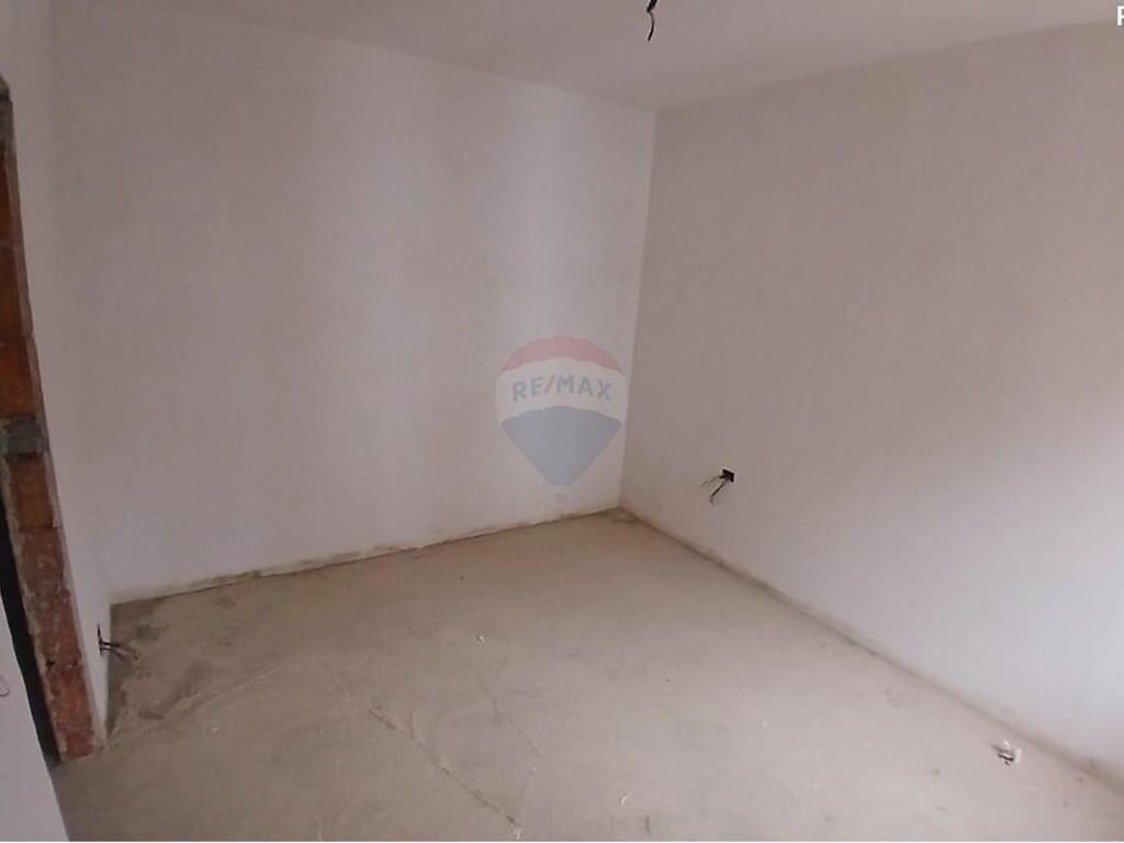 Apartament 3+1+2 tek Kodra e Diellit