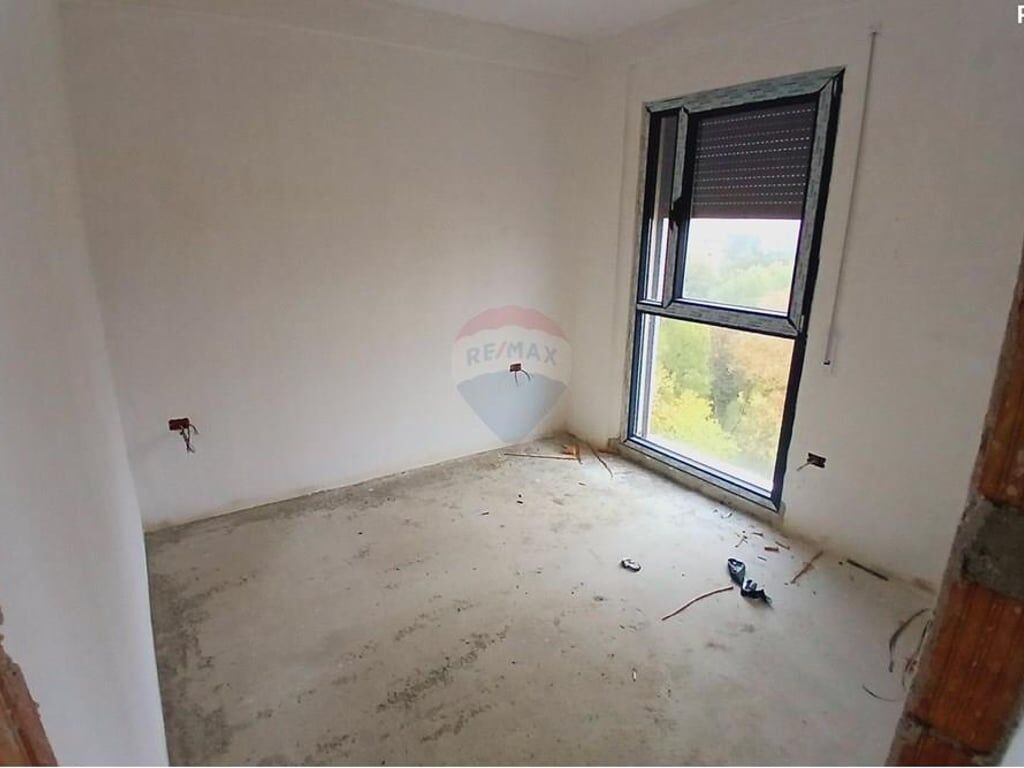 Apartament 3+1+2 tek Kodra e Diellit