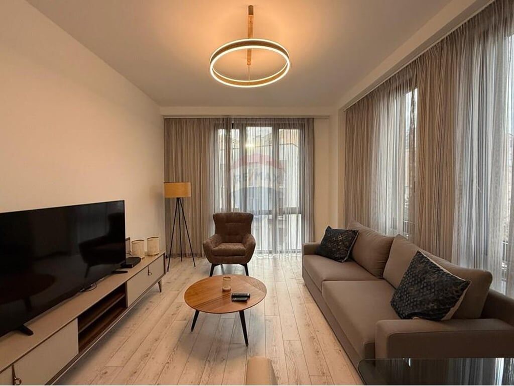 Apartament 2+1+post parkimi me qira Rr.Elbasanit