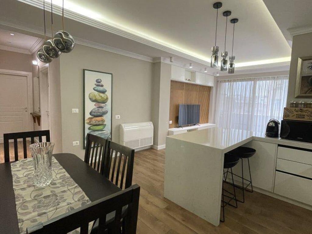 Qera! Apartament 2+1, Xhamlliku
