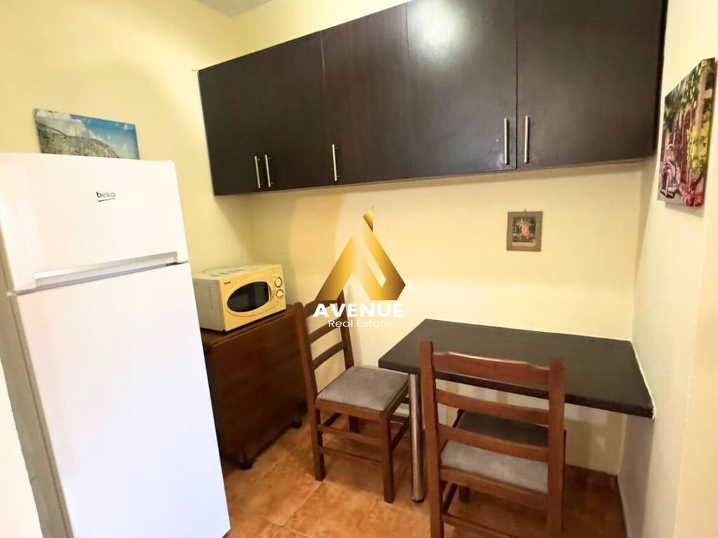 JEPET ME QIRA APARTMENT 1+1 PRANE PALLATIT ME SHIGJETA, TIRANE
