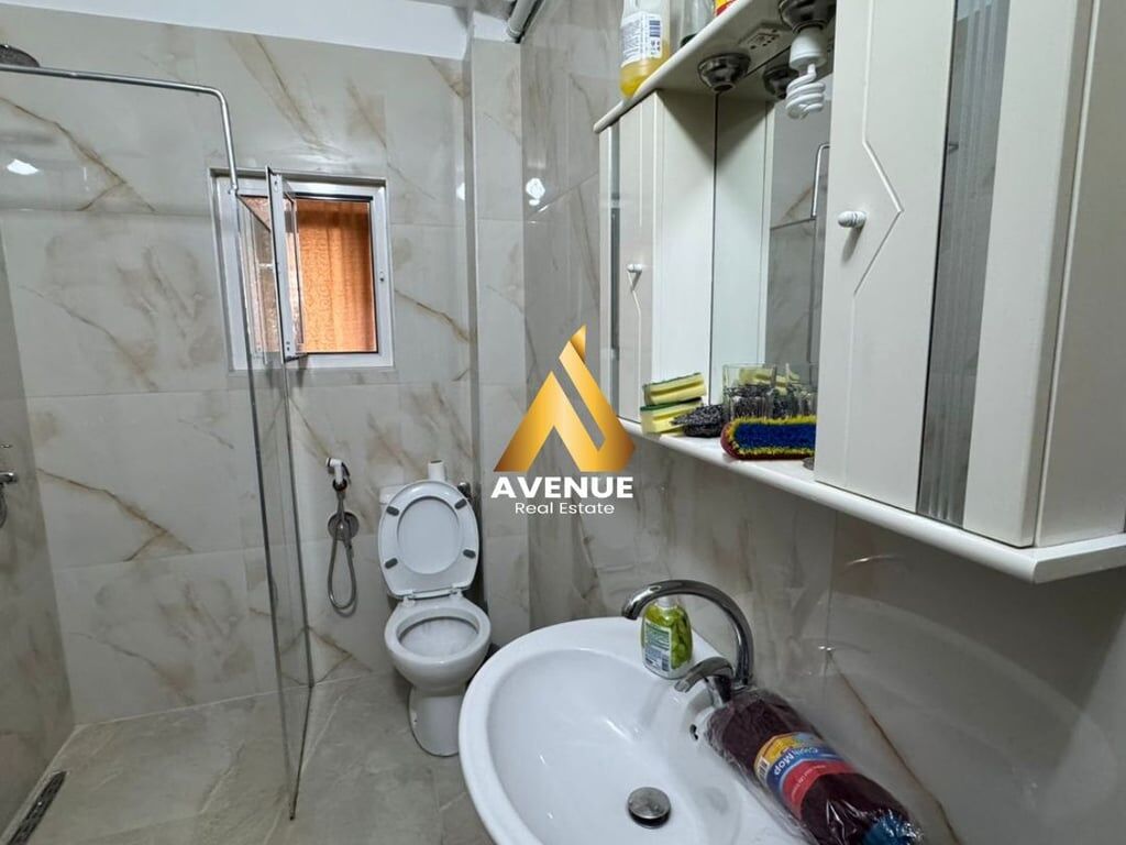 JEPET ME QIRA APARTMENT 1+1 PRANE PALLATIT ME SHIGJETA, TIRANE