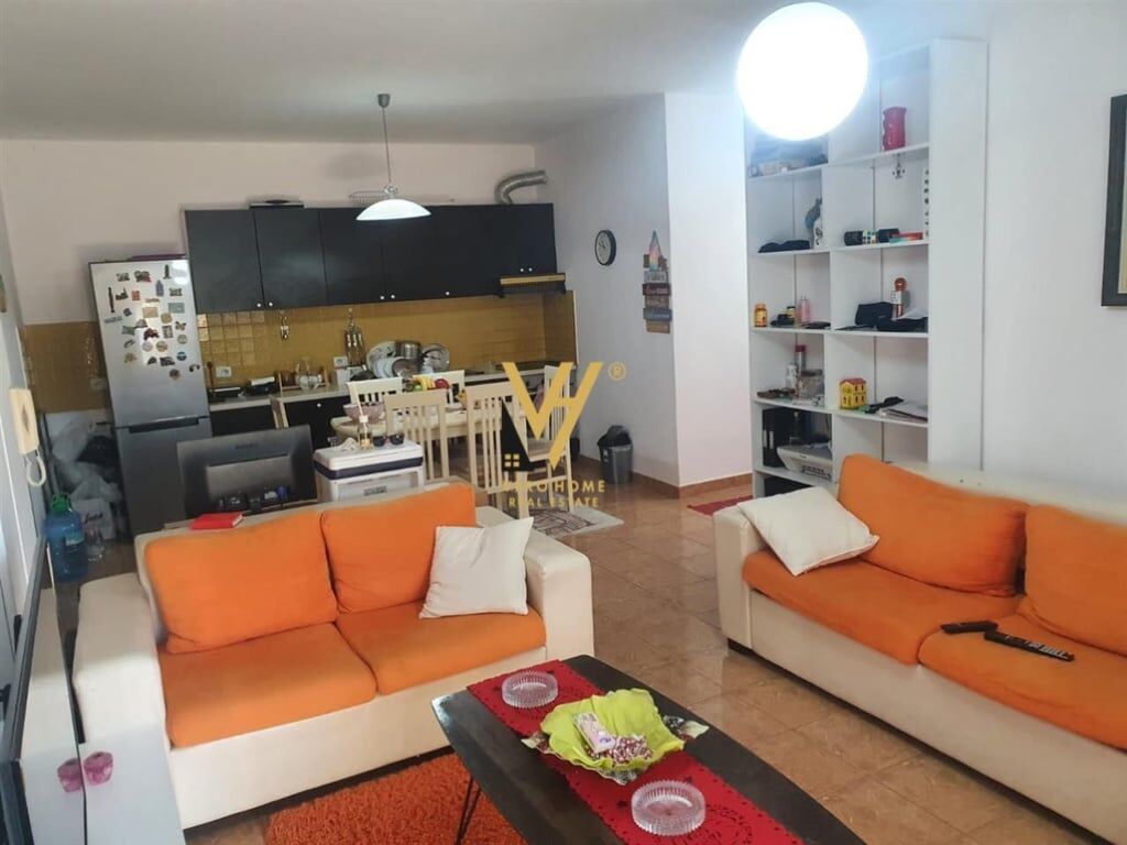 APPARTAMENTO 2+1+BALCONE IN AFFITTO A BRRYL 55.000 LEK