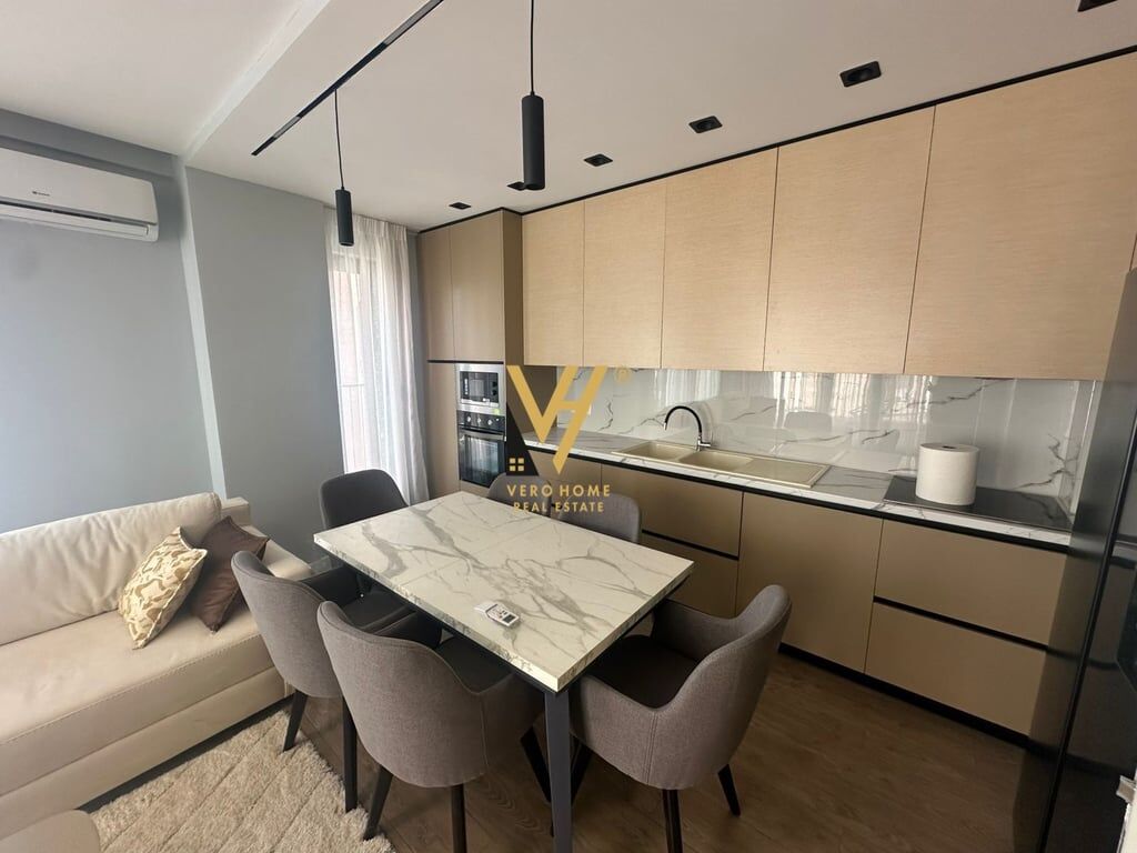 JEPET APARTAMENT 2+1+2 ME QERA TE KODRA E DIELLIT 900 EURO
