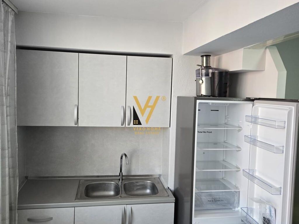 JEPET APARTAMENT 1+1+BLK ME QERA TE RRUGA E KAVAJES 45.000 LEKE