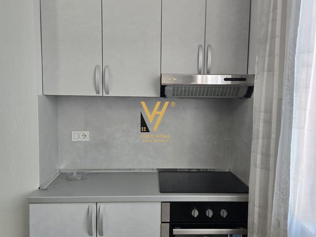 JEPET APARTAMENT 1+1+BLK ME QERA TE RRUGA E KAVAJES 45.000 LEKE