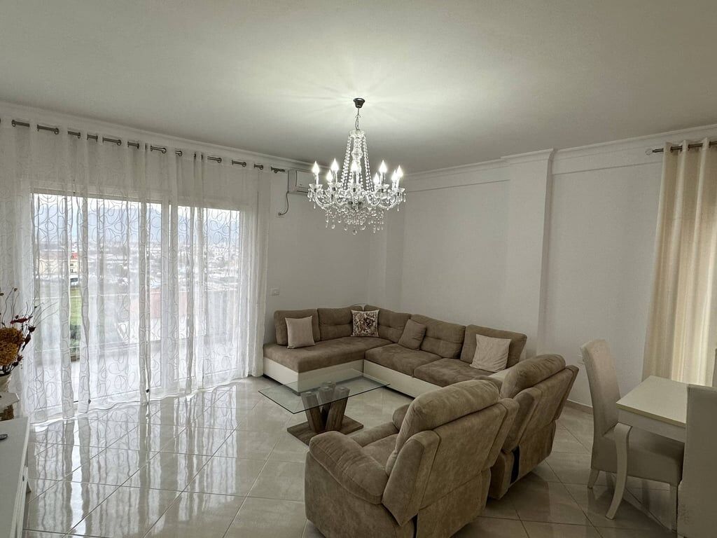 180000€, 220 m² Tirane, SHITET Apartament + verande | Penthouse 3+1+Aneks+Ballkon+2 banjo. Kati 4 i fundit , 220 m²