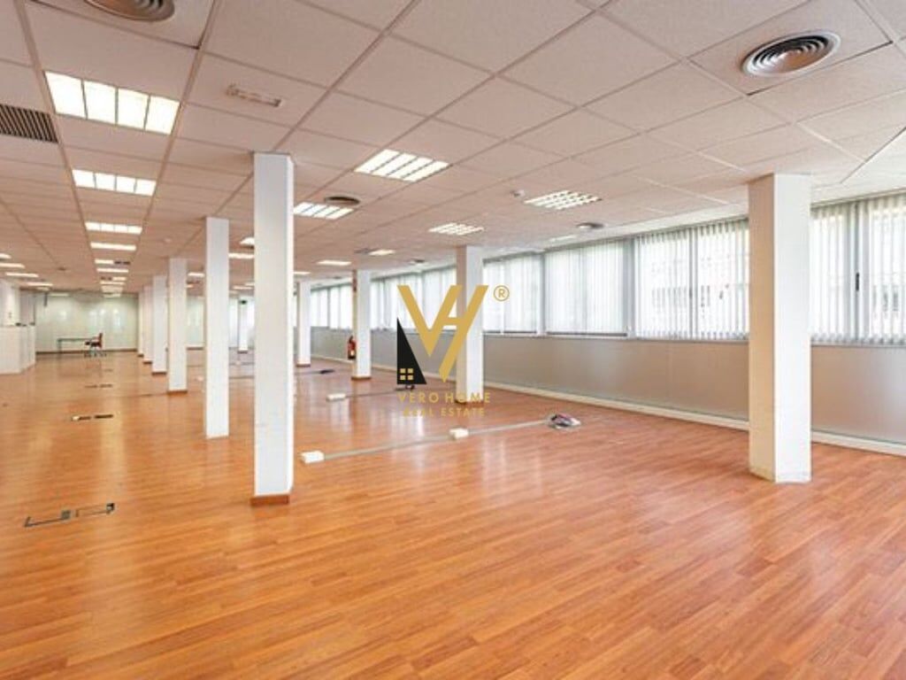 UFFICIO IN AFFITTO 300 M2 PRESSO L'EX MERCATO ELETTRICO 1.600 EURO