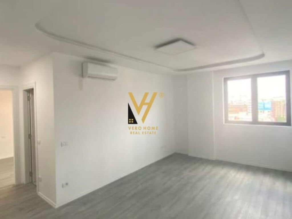BUSINESS SPACE 400 M2 FOR RENT AT TEG SHOPPING CENTER 3,500 EURO