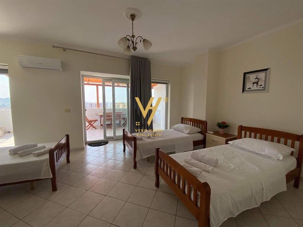 3+1 Apartment with Balcony for Rent in Laprake €1,150