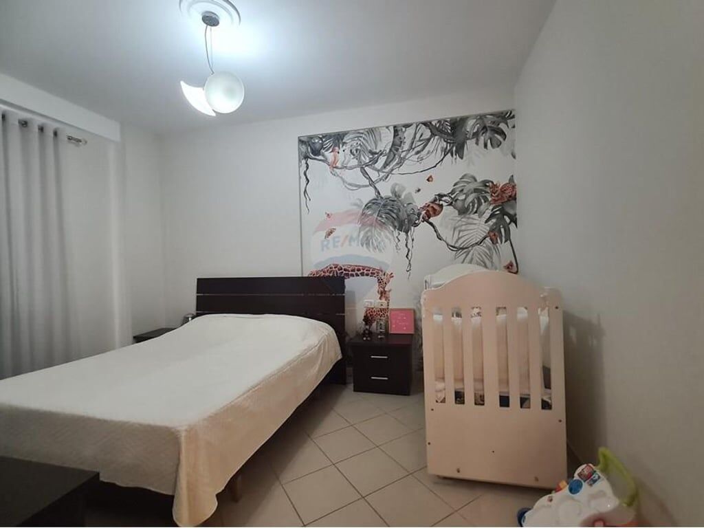 Apartament 3+1+2 ne shitje ne Yzberisht!