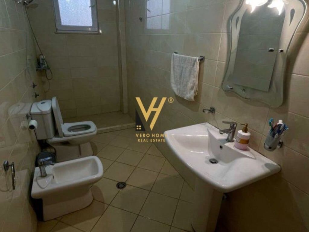 VILLA A 2 PIANI IN AFFITTO A MJULL BATHORE 2.500 EURO