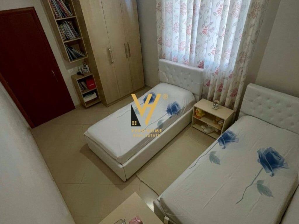 VILLA A 2 PIANI IN AFFITTO A MJULL BATHORE 2.500 EURO
