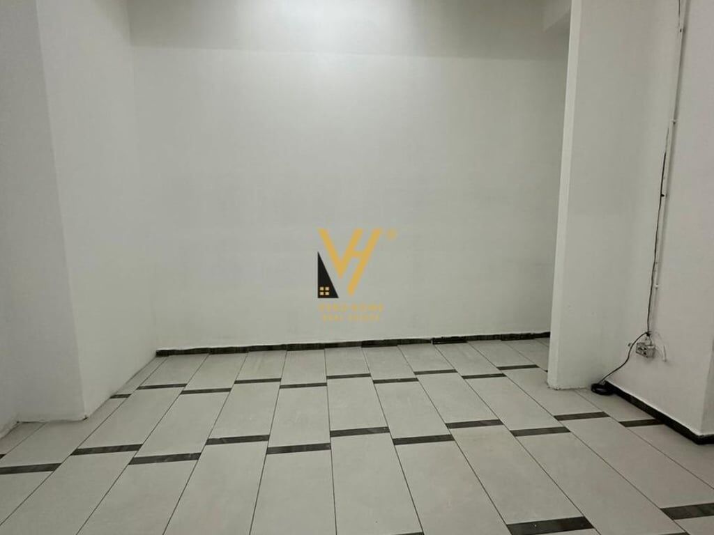 BUSINESS SPACE 330 M2 FOR RENT IN ASTIR 1,300 EURO