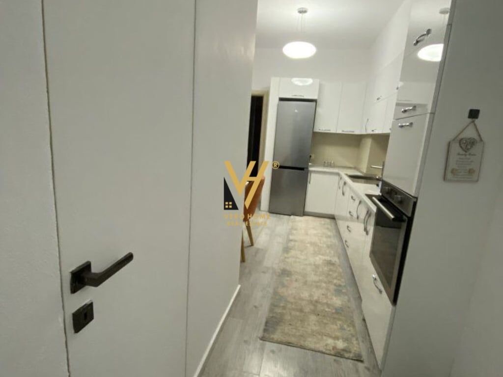 Appartamento 2+1 con Balcone in Affitto in Via Qemal Stafa 750 Euro