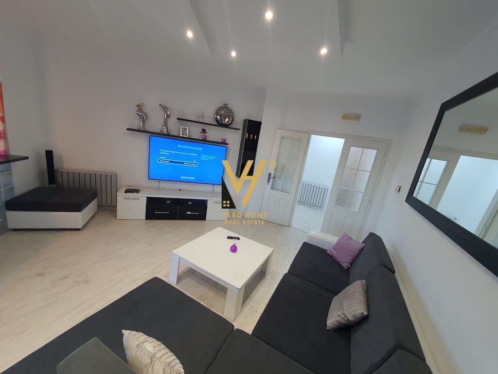 APPARTAMENTO 3+1+2 IN AFFITTO NELLA KOMUNA E PARISIT 700 EURO