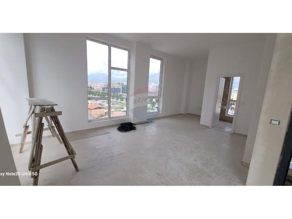 ZYRE PER QIRA TE STC. I TRENIT