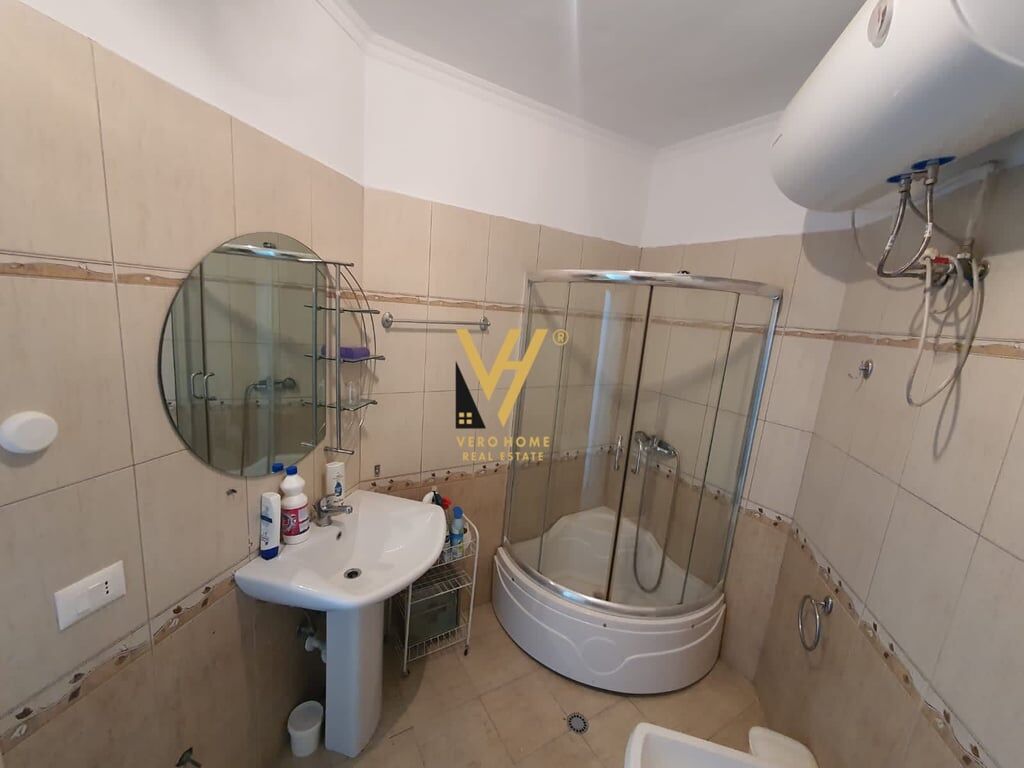 APPARTAMENTO 3+1+2 IN AFFITTO NELLA KOMUNA E PARISIT 700 EURO