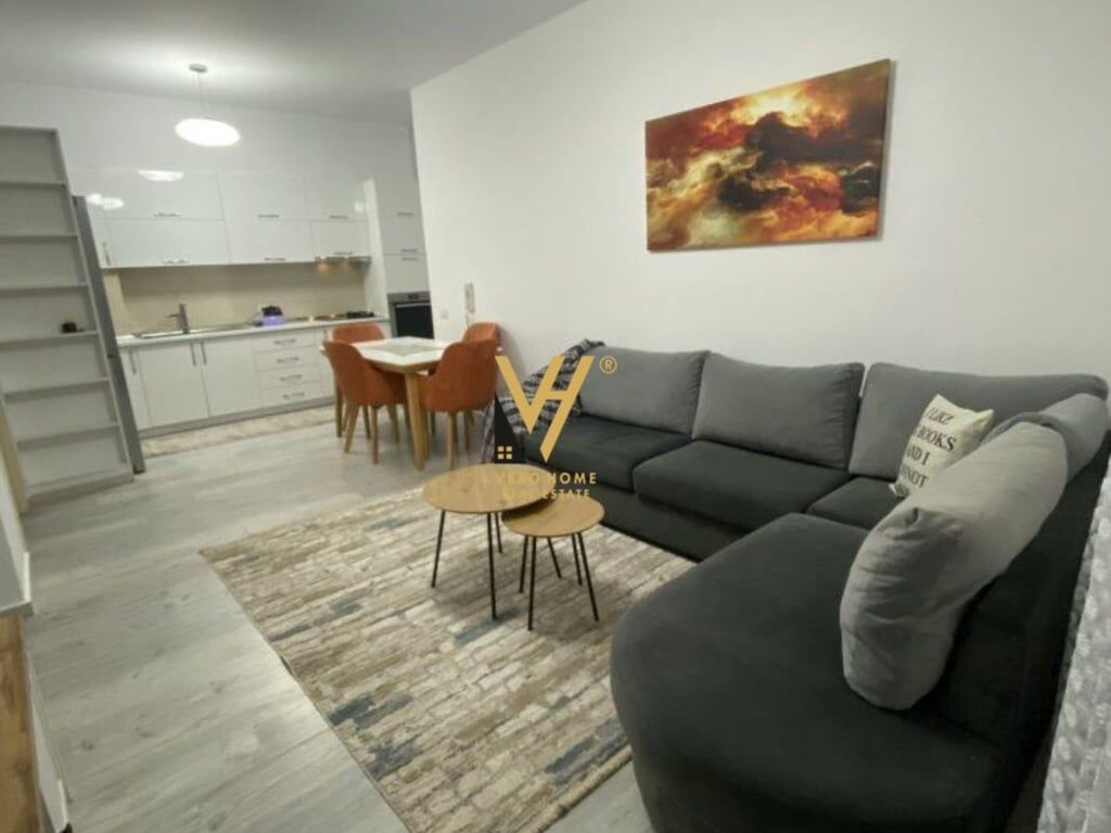 Appartamento 2+1 con Balcone in Affitto in Via Qemal Stafa 750 Euro