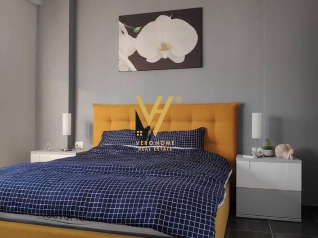 PENTHOUSE IN AFFITTO AL PAZARI I RI 1.200 EURO