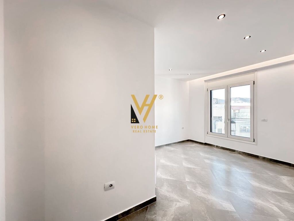 FOR SALE APARTMENT 2+1+2 WITH BALCONY ON KOSOVAREVE STREET 500,500 EURO