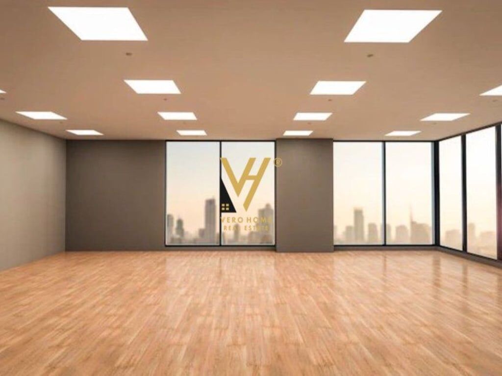 OFFICE FOR RENT 500 M2 IN THE CENTER 12,500 EURO