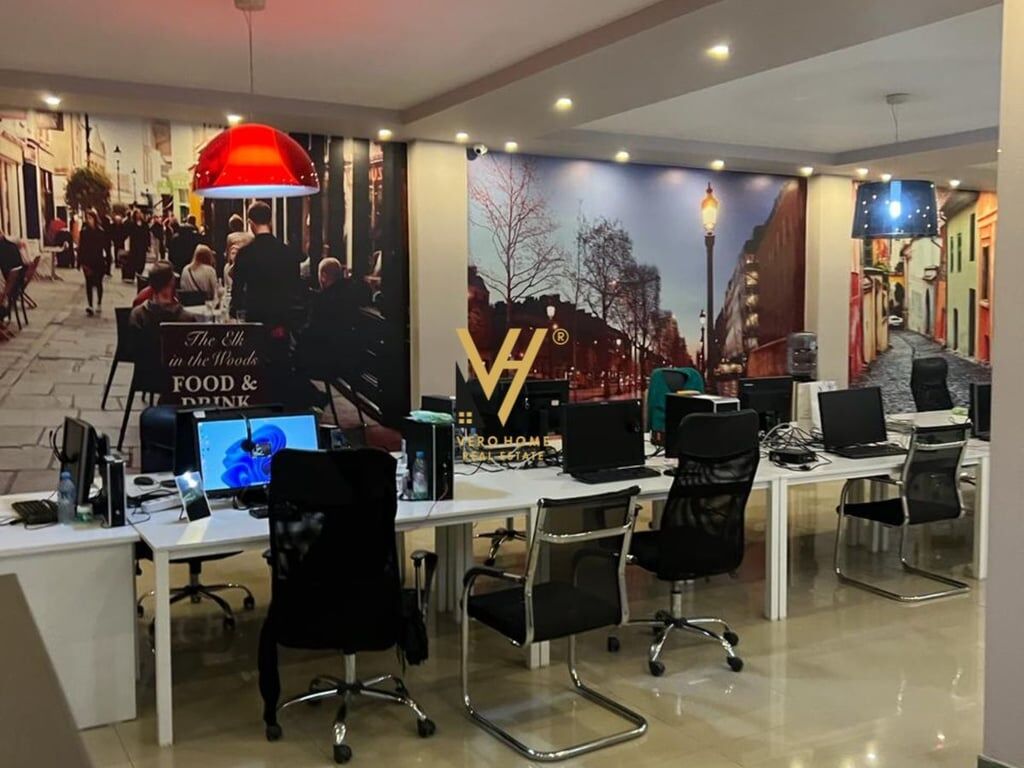 OFFICE 265 M2 FOR RENT AT THE FORMER AVIATION FIELD 1,900 EURO