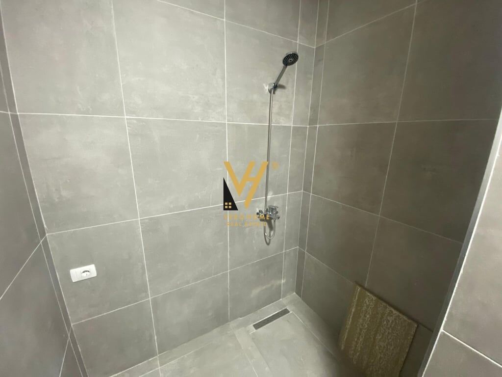 OFFICE FOR RENT 120 M2 AT KONTAKT COMPLEX, 21 DECEMBER 650 EURO