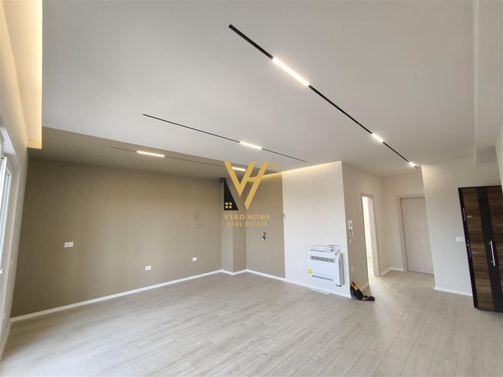 OFFICE 66 M2 FOR RENT AT RIVER RESIDENCE, UNAZA E RE 550 EURO