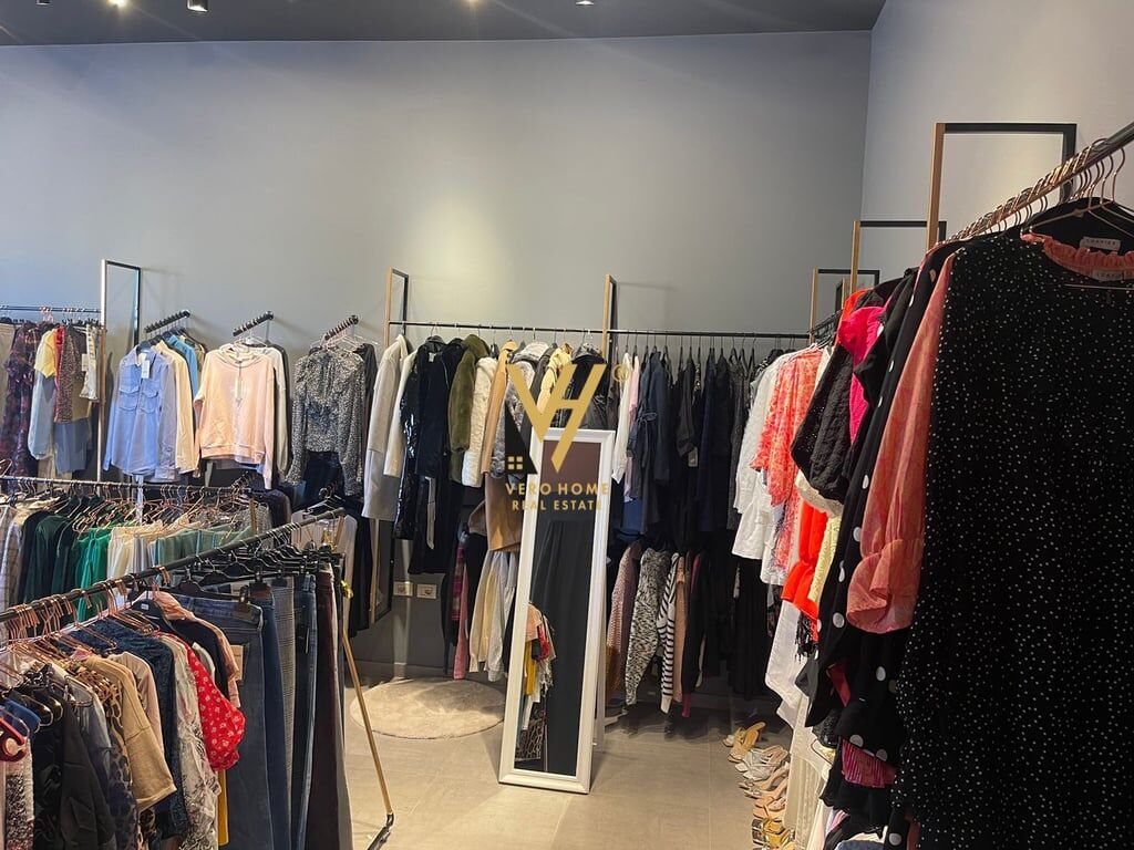 SHITET BIZNES DYQAN RROBASH 60 M2 NE SELITE 12.000 EURO