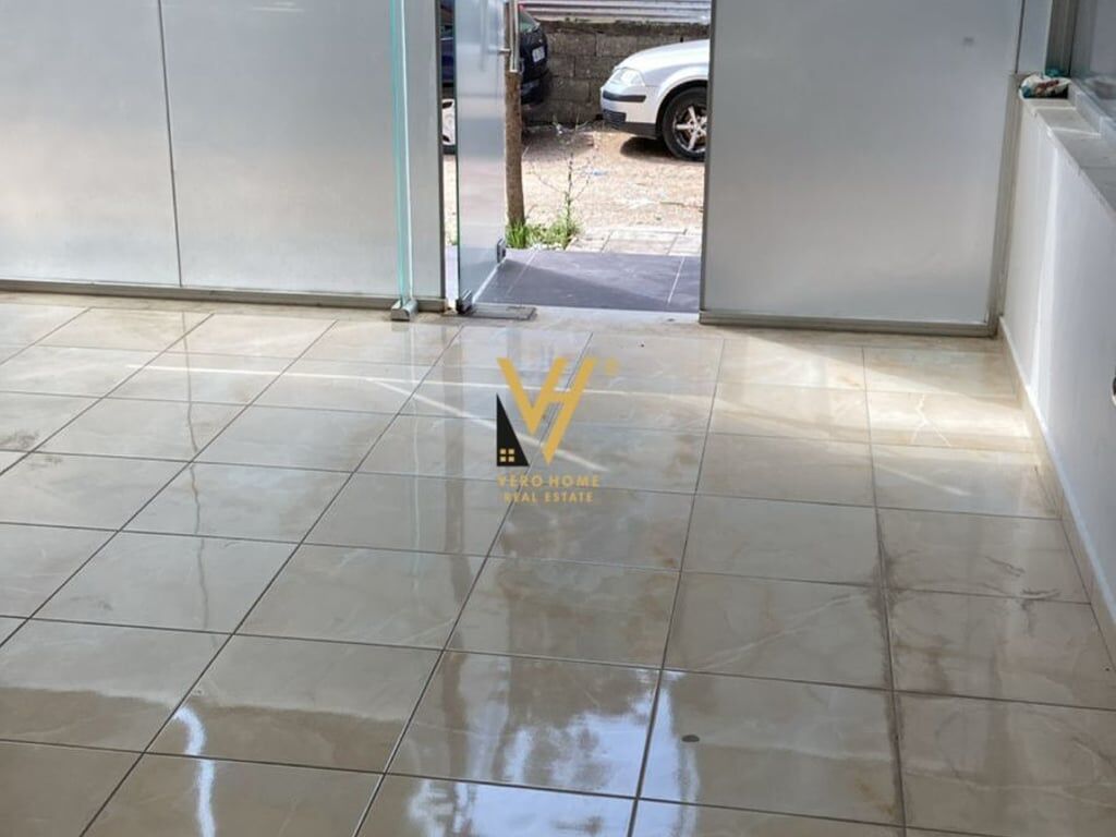 JEPET DYQAN 30 M2 ME QERA NE ASTIR 300 EURO