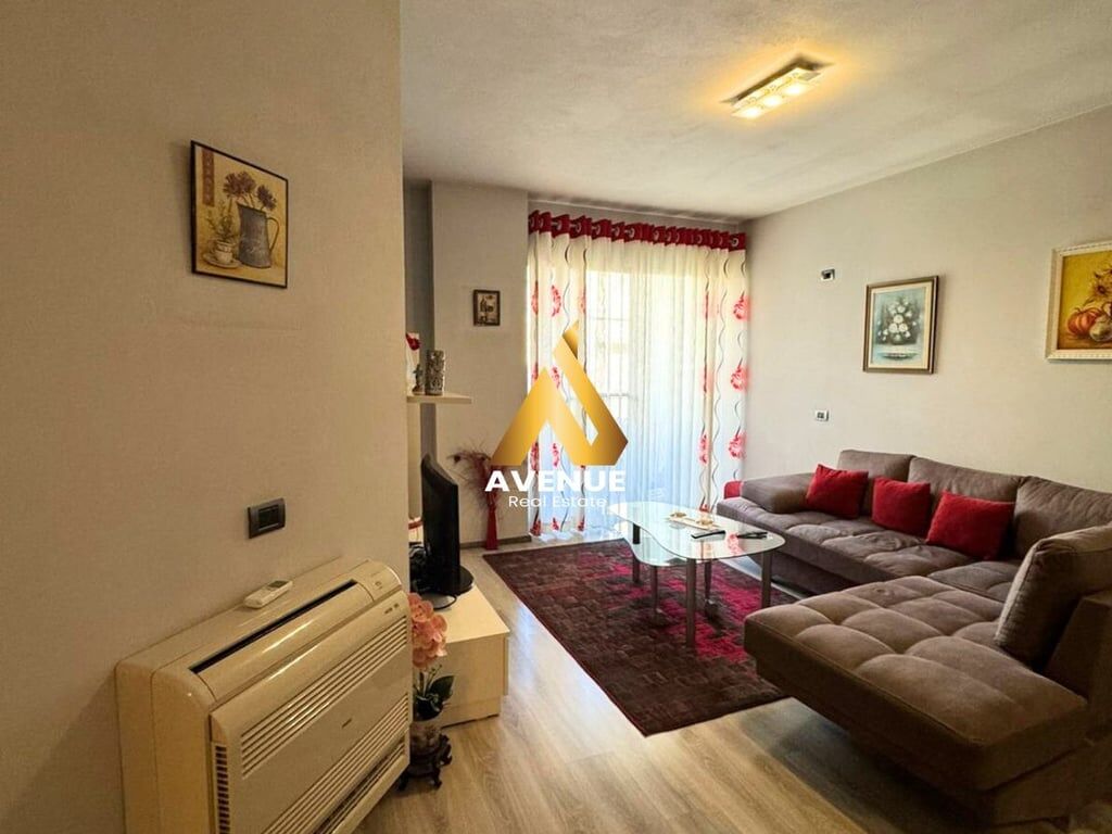 Appartamento in Vendita 2+1, Arredato, Yzberisht, Tirana.