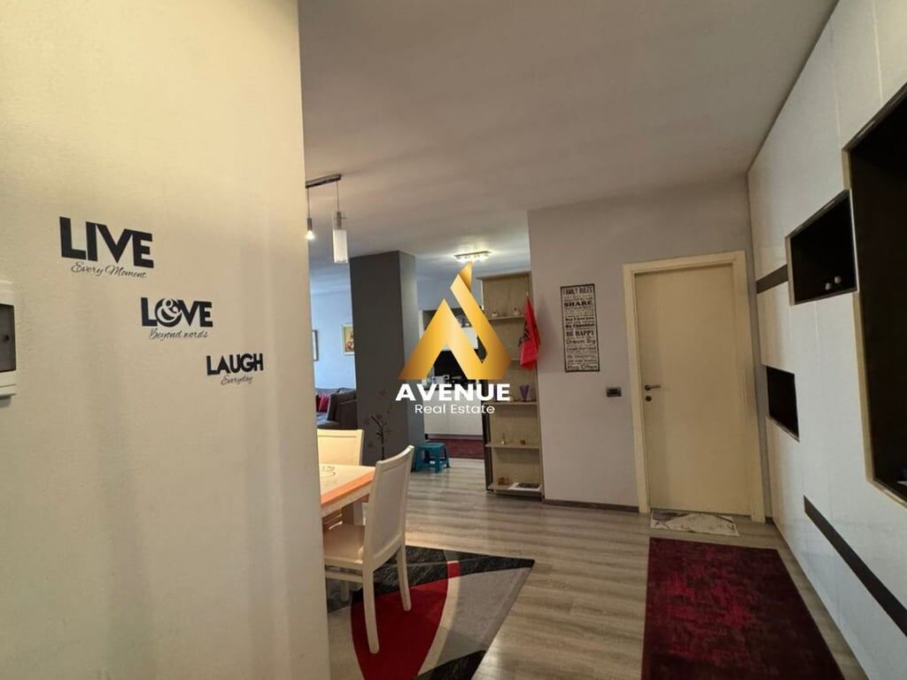 Appartamento in Vendita 2+1, Arredato, Yzberisht, Tirana.